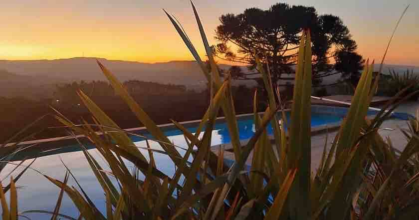 Casa de campo com piscina e pôr do sol magnífico!