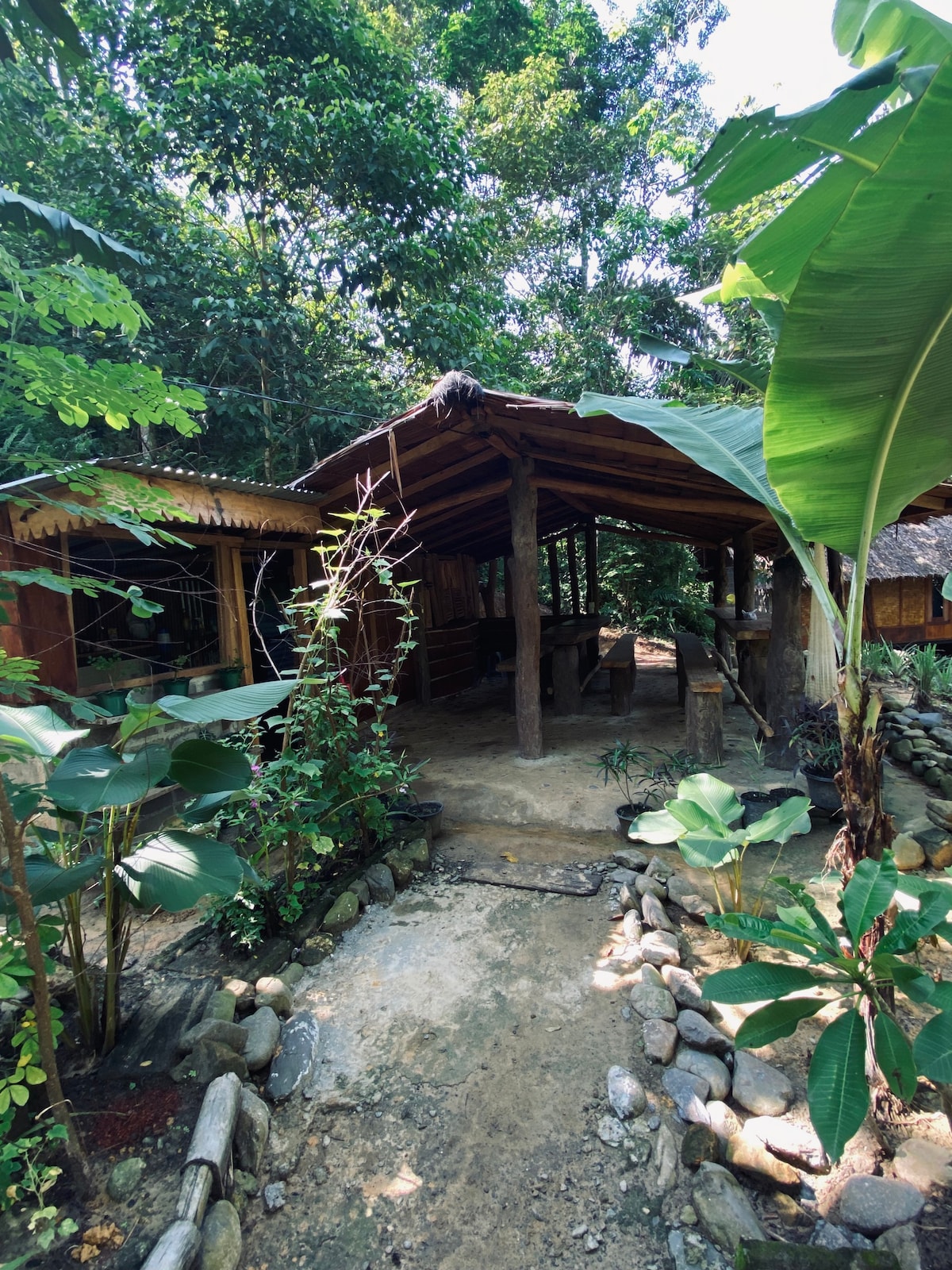 苏门答腊丛林小屋（ Sumatra Jungle Huts ）平房，配备独立卫生间