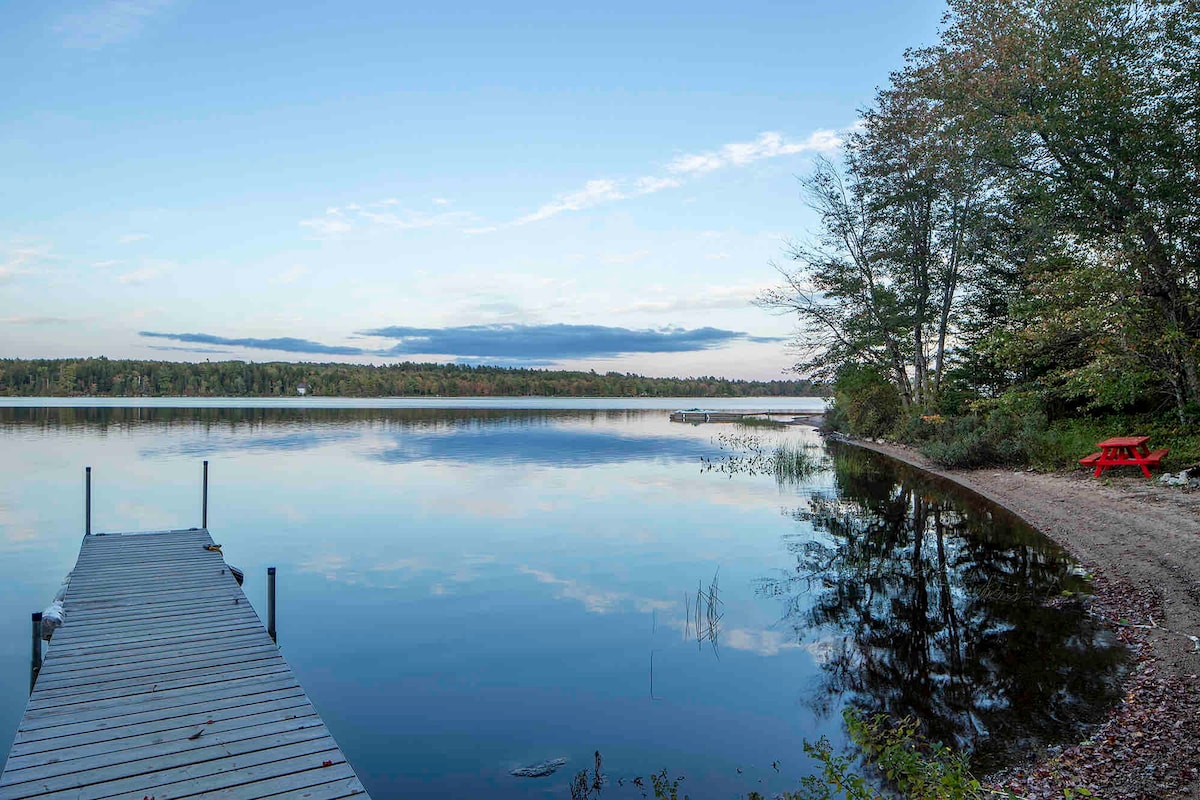 Stunning Property on Lakeside