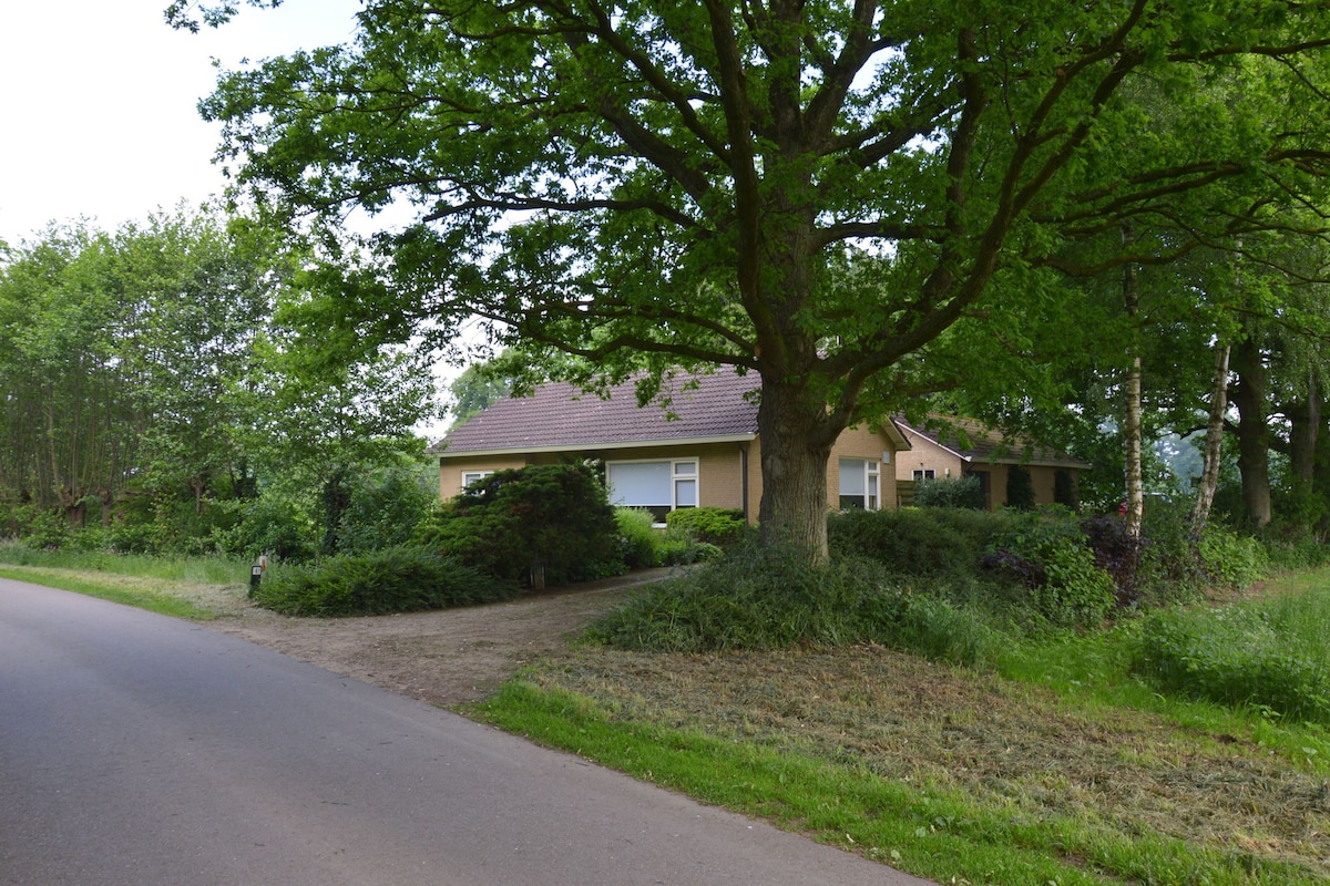 Rural holiday home, wildlife spotting from the garden, Achterhoek