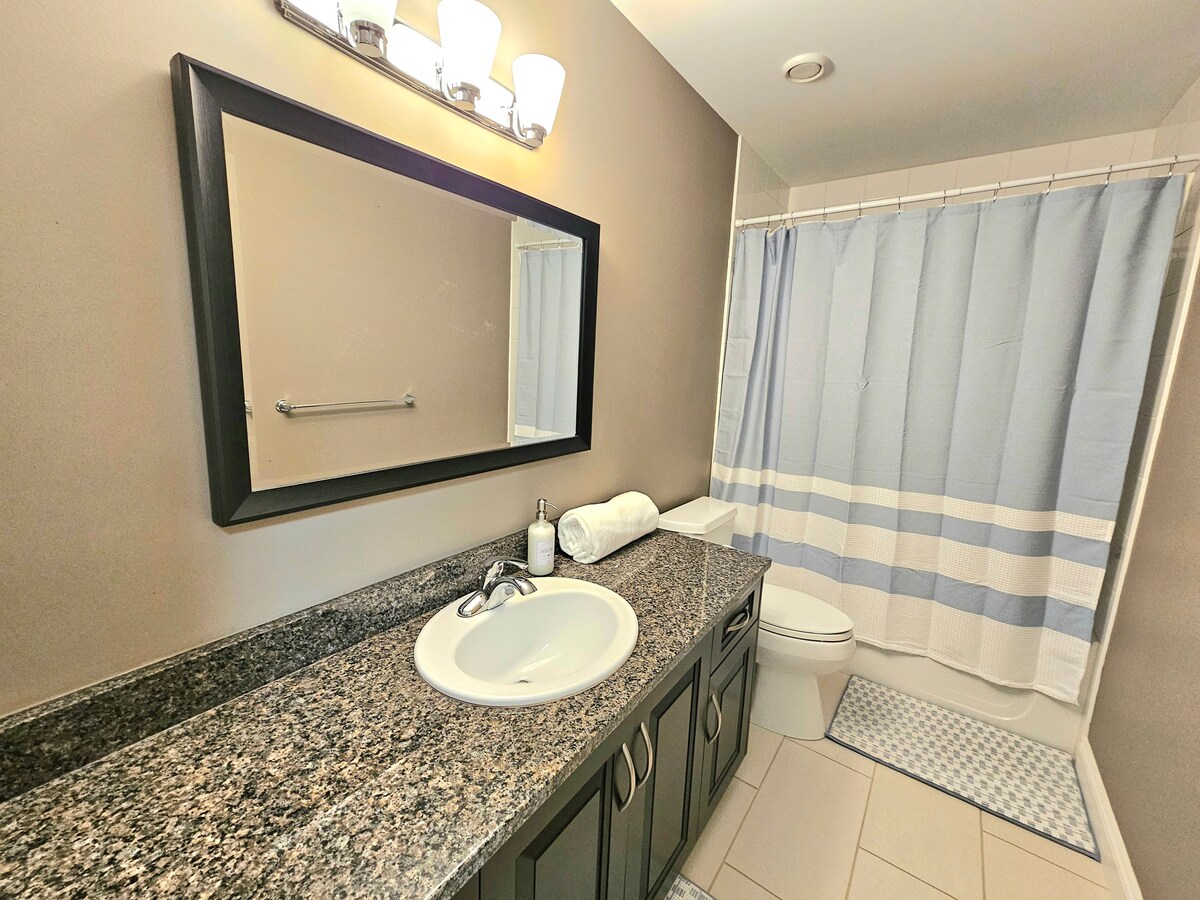 Luxury Metrotown Suite