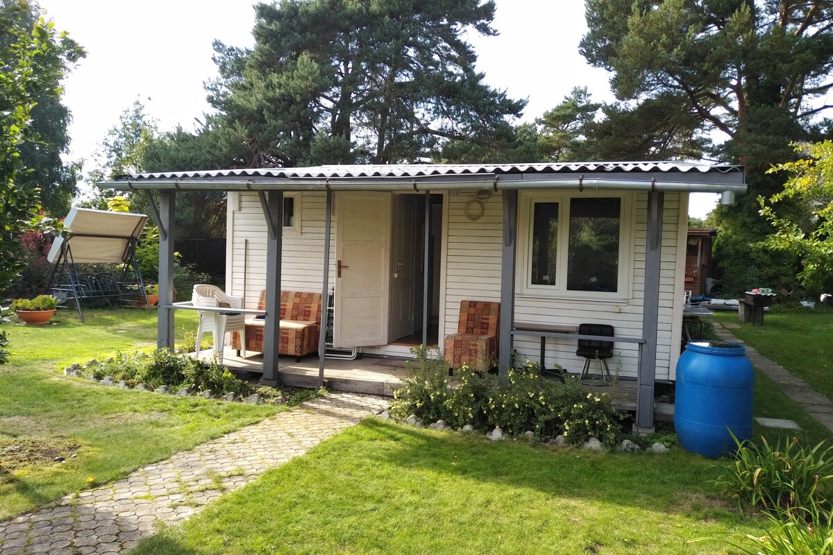 Renovated wooden cottage 300 meters from the beach