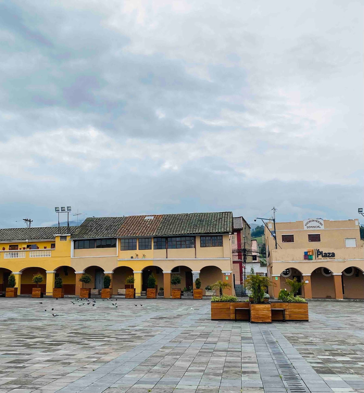 La Casa de la Plaza - Plaza intercultural Cayambe