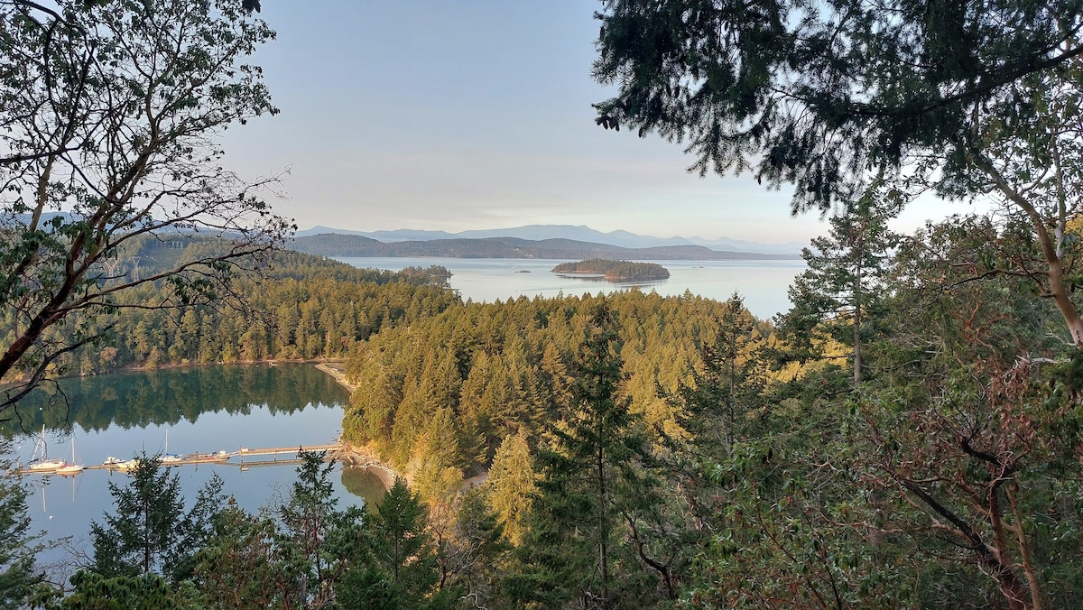 Galiano Harbour View House