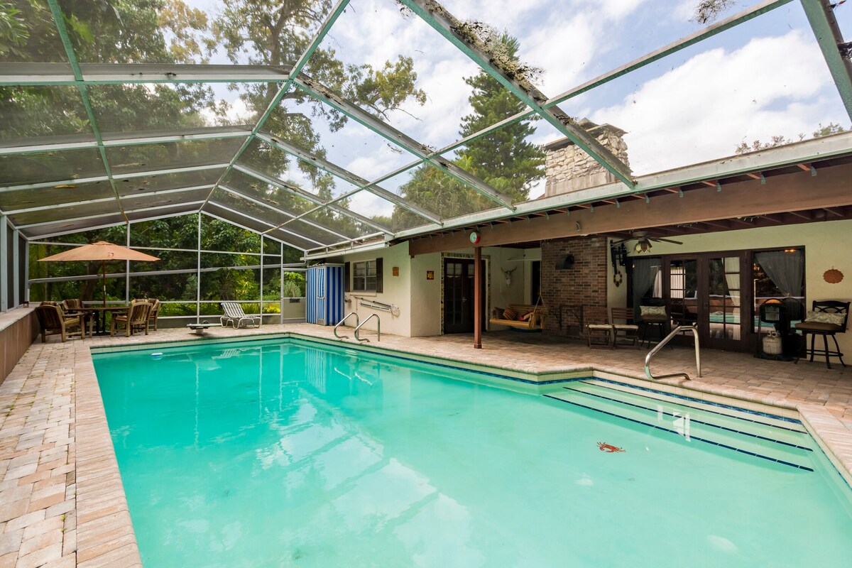 Private Paradise Awaits- with Heated Pool!