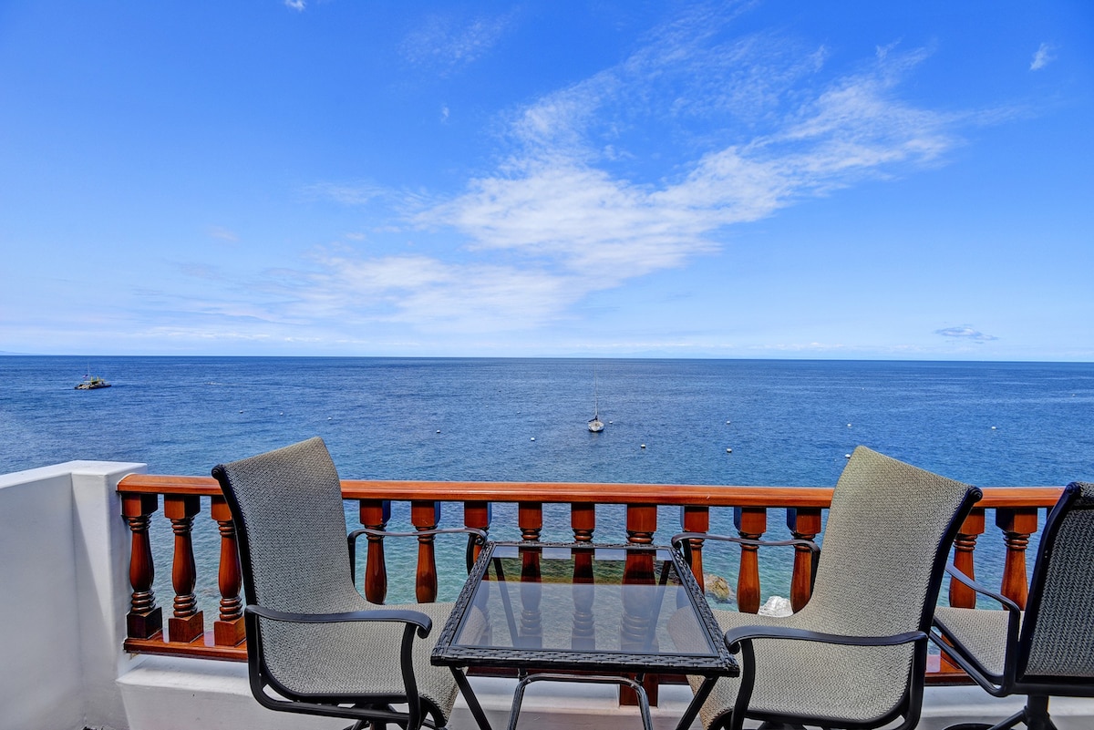 Villa with Stunning Ocean Views, No Steps + 2