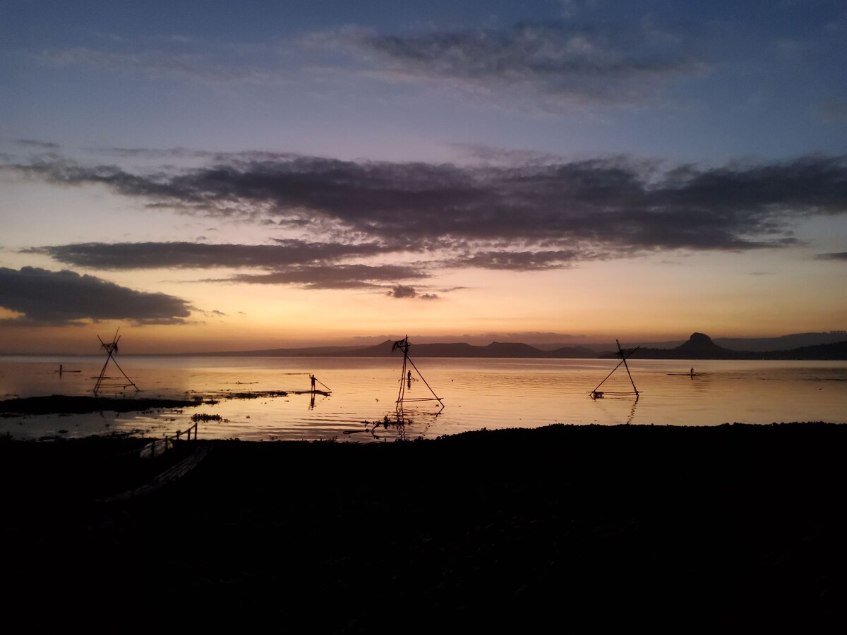 卡拉科阿（ Karakoa ） ，塔尔湖（ Taal Lake ） 2卧室，河流，天然泳池