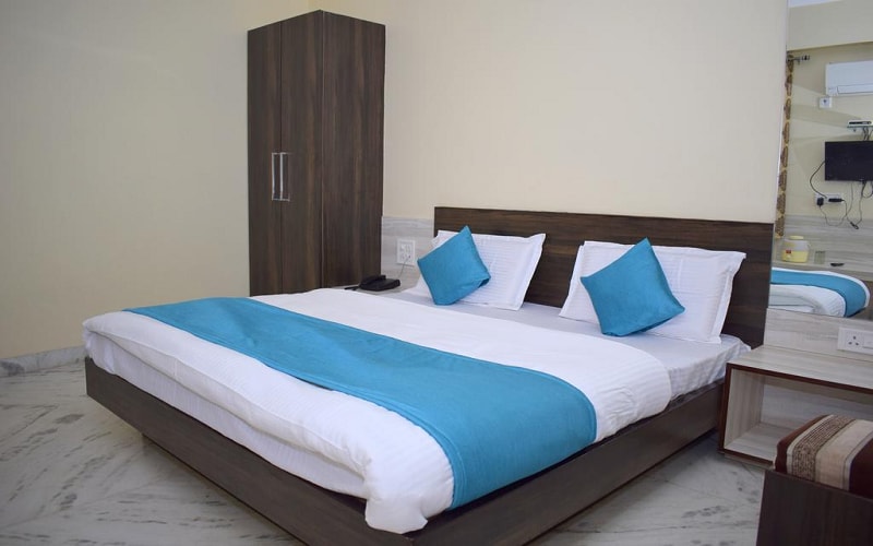 DELUXE AC ROOM in  Nathdwara