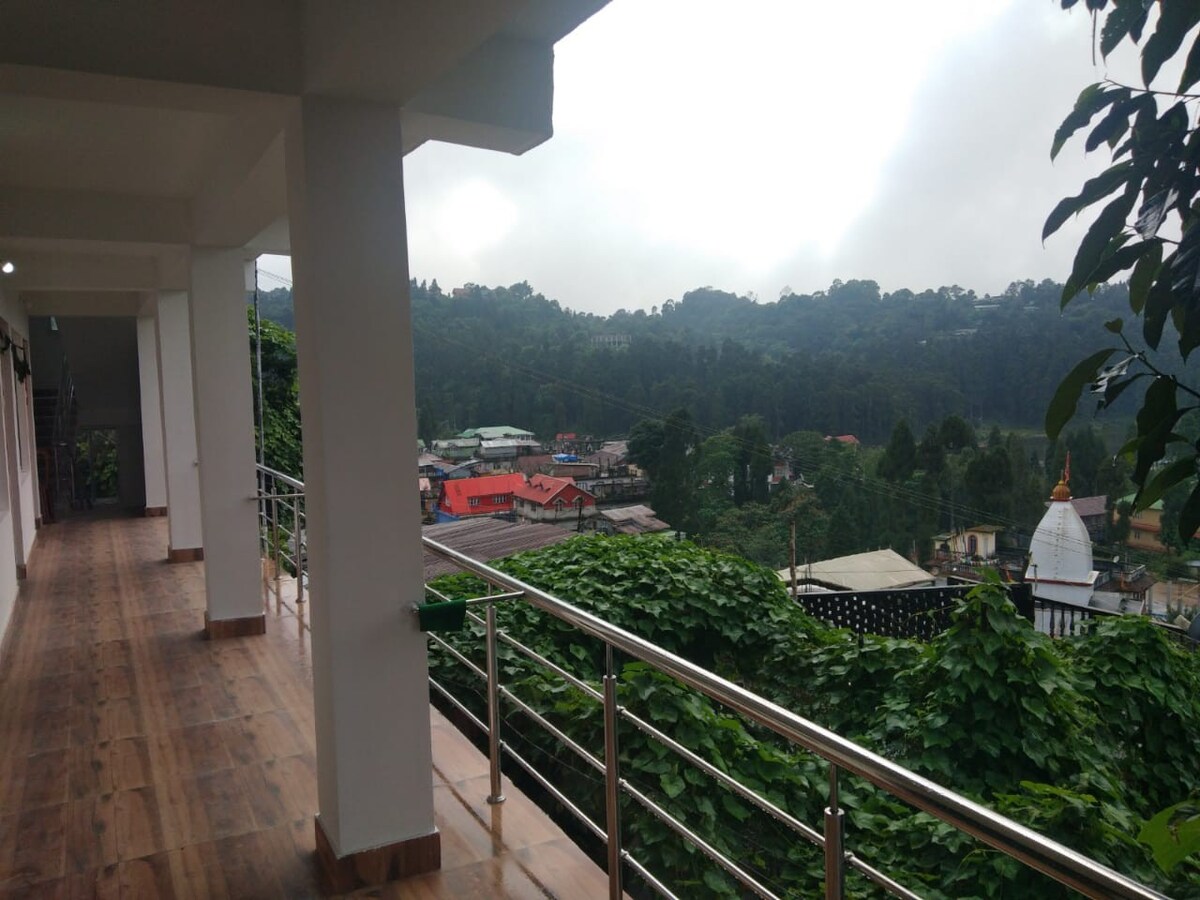 Golden Sunview Homestay Mirik