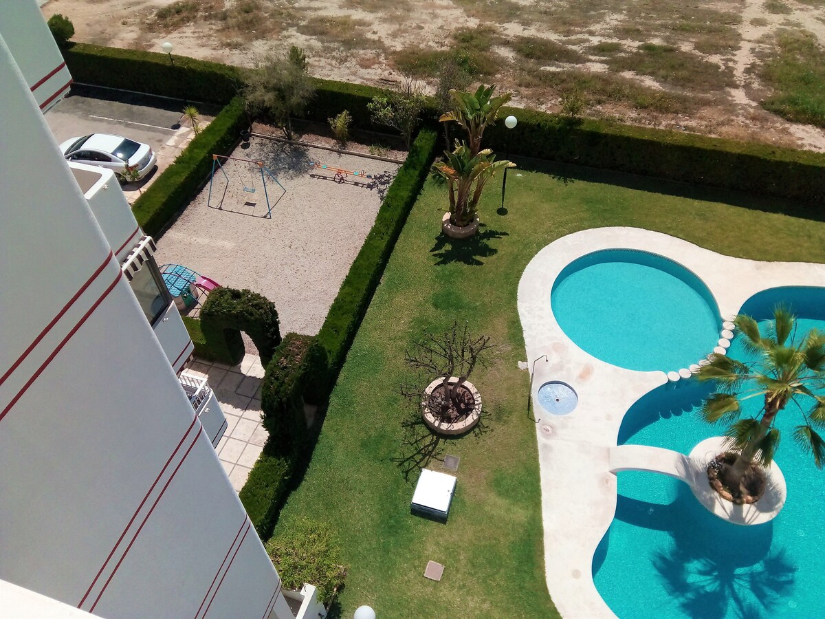 Apartamento con piscina y vistas - Villajoyosa