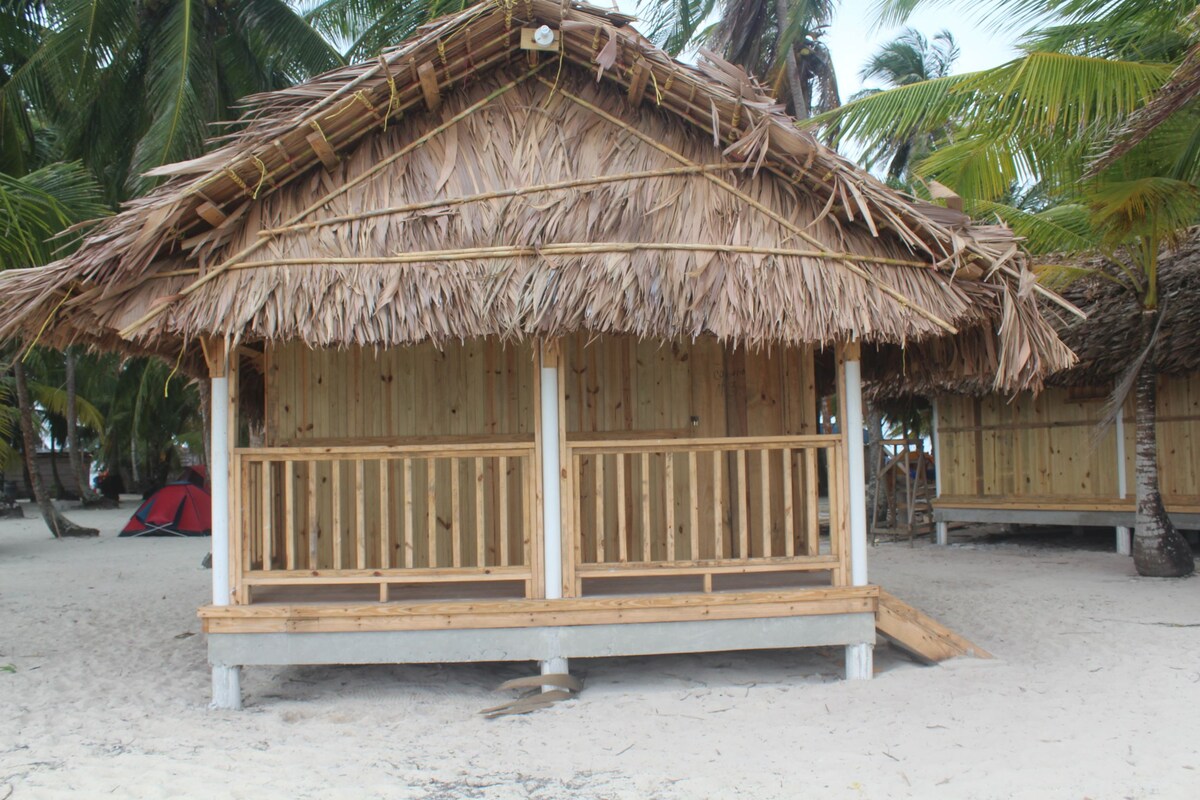 agradable cabaña en las islas paradisiacas de san blas, para realizar fojatas y pasarla increible rodeado del sonido de la naturaleza