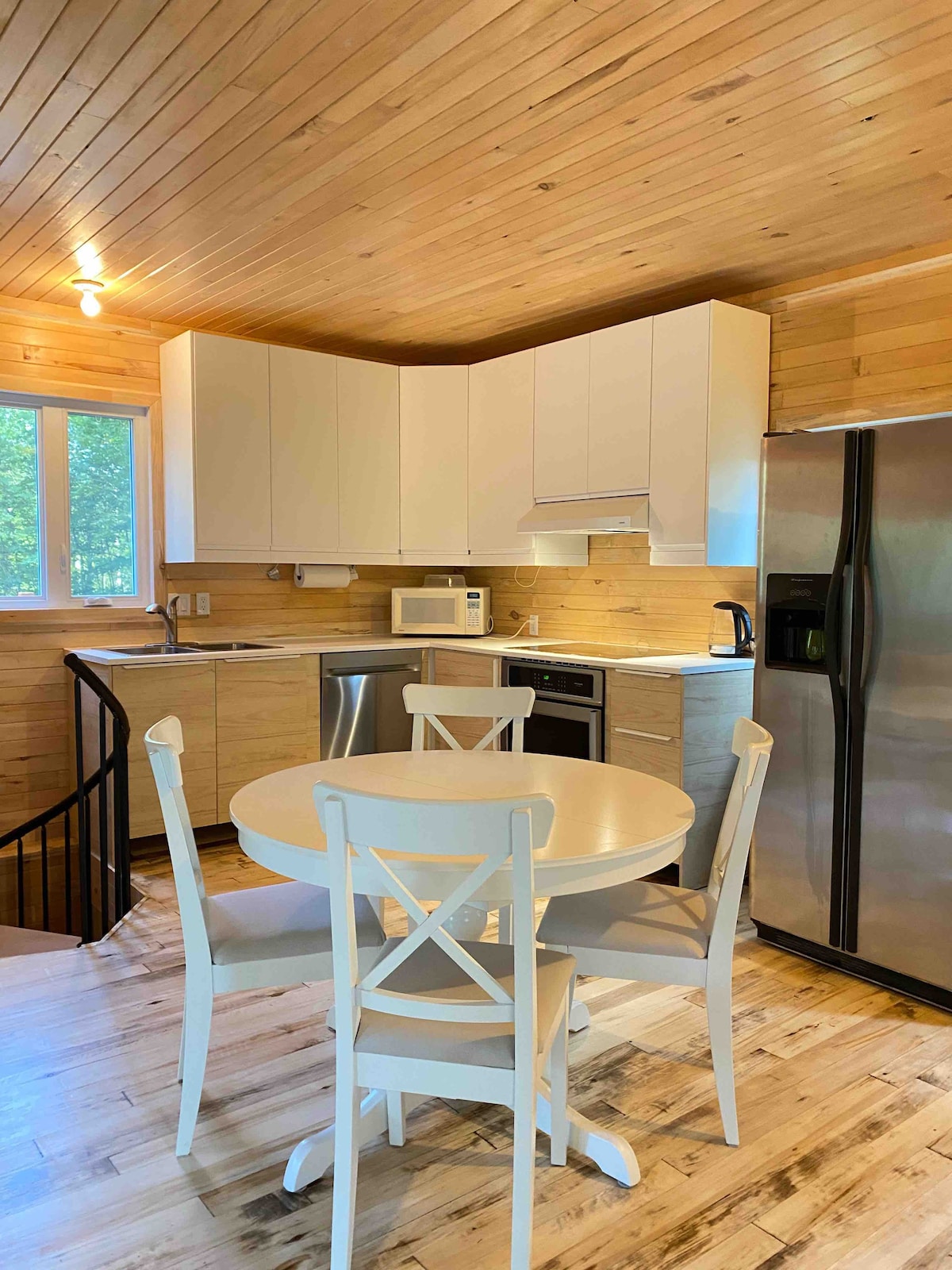 magnifique chalet dans la forêt