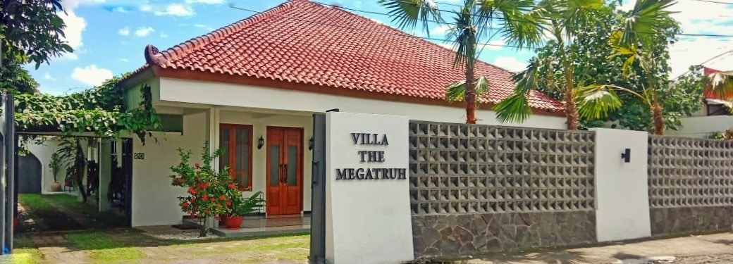 Megatruh ： Yogya市中心的传统住宅
