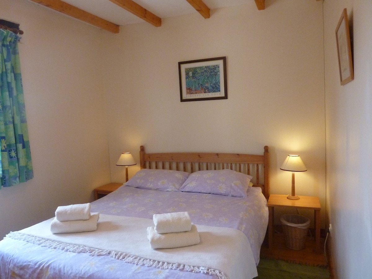 Child friendly Vierge cottage  at Les Vallaies