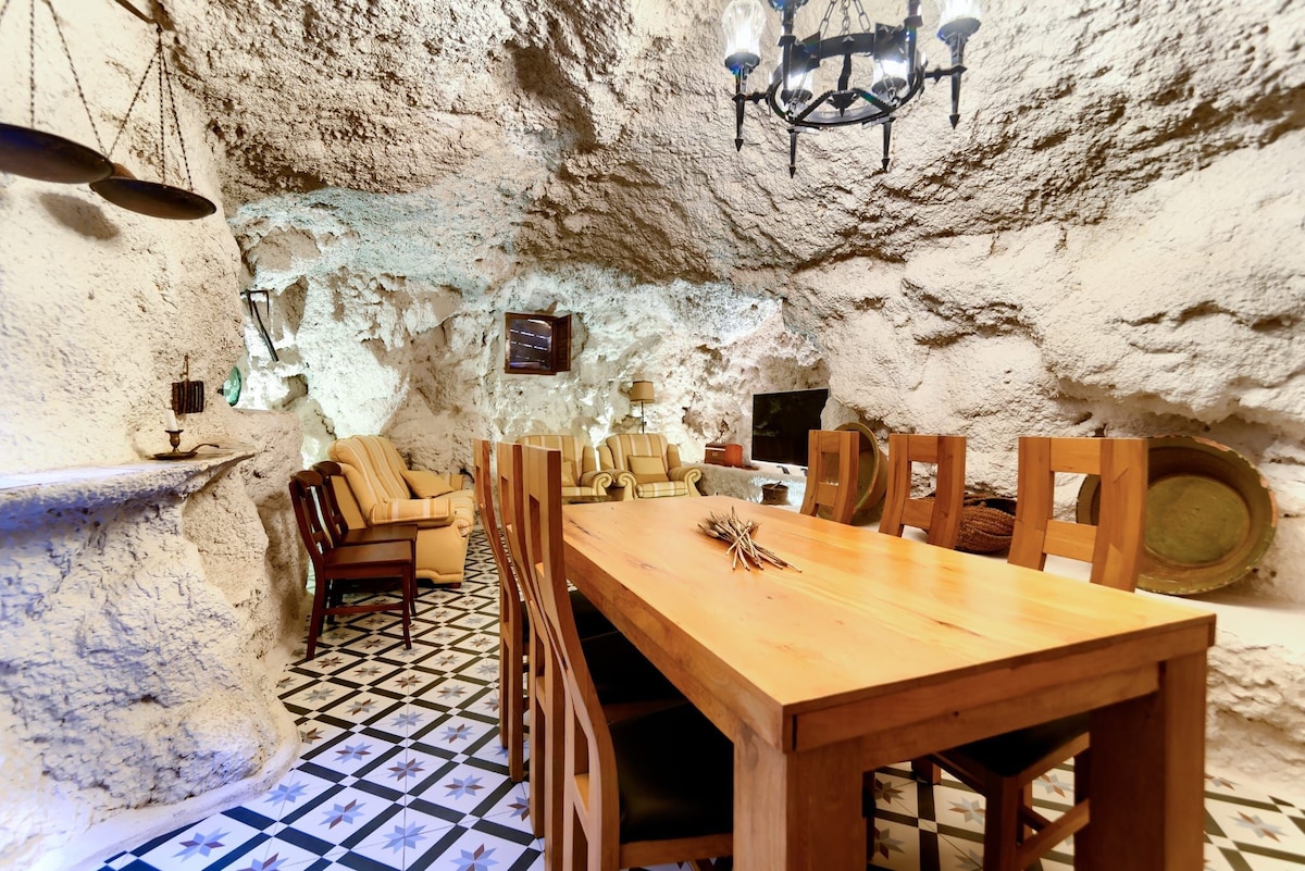 巴伦西亚附近的Cueva con按摩浴缸
