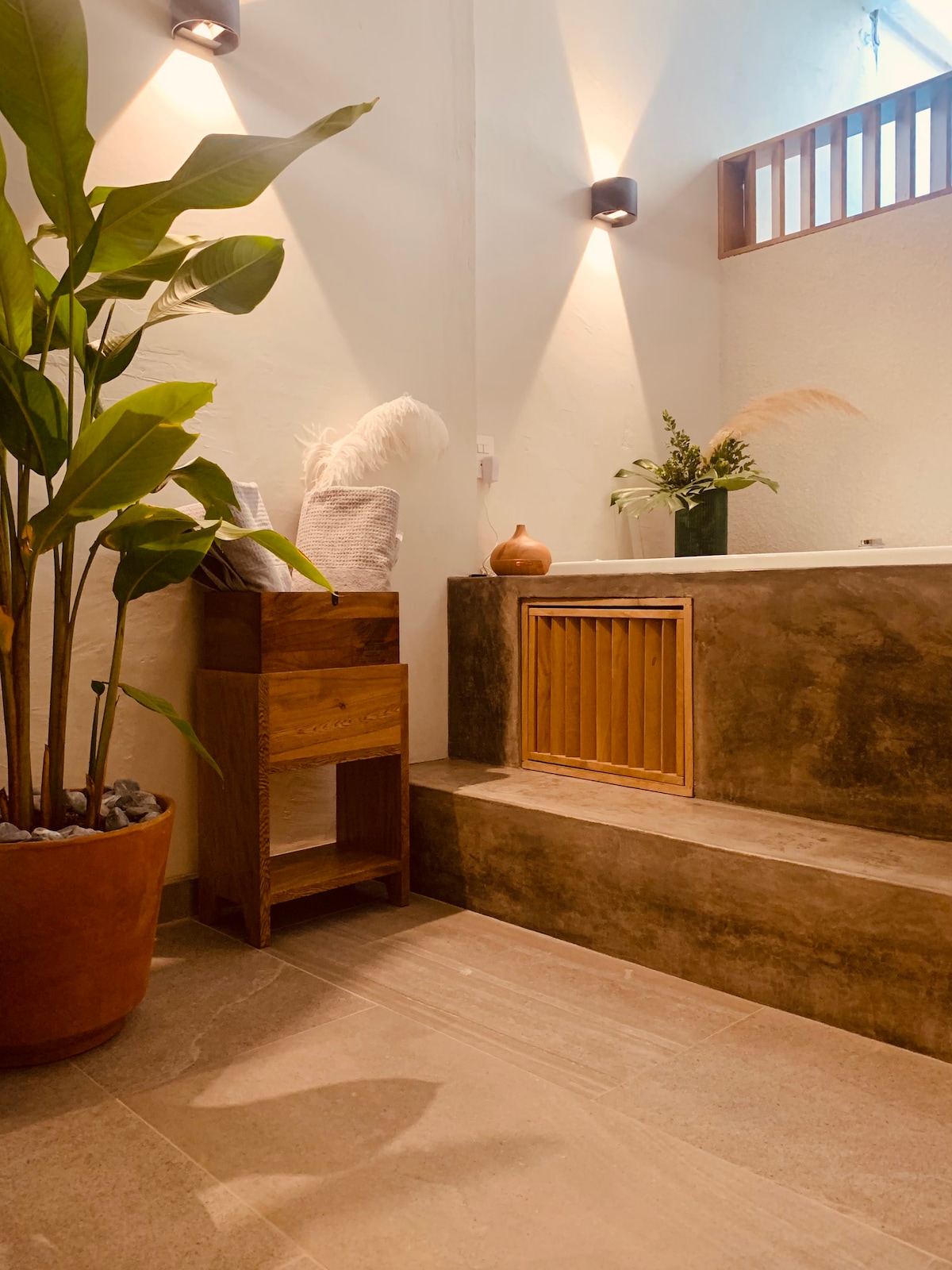 带私人按摩浴缸的Los Arcos_公寓。