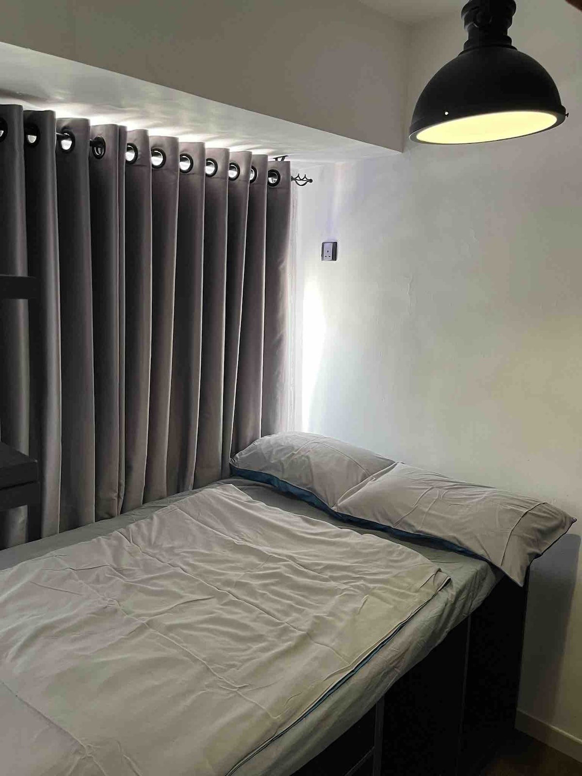 Mongkok Two bed room  兩房一廳旺中帶靜地鐵2分鐘到達