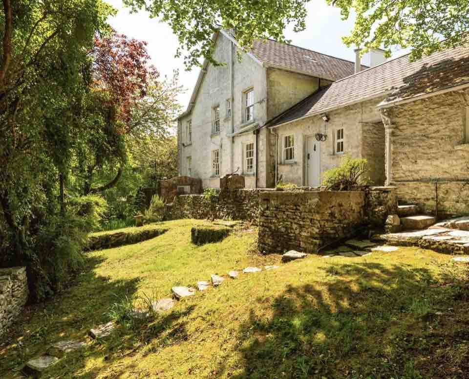 Secluded Historic Home by Marblehill Beach