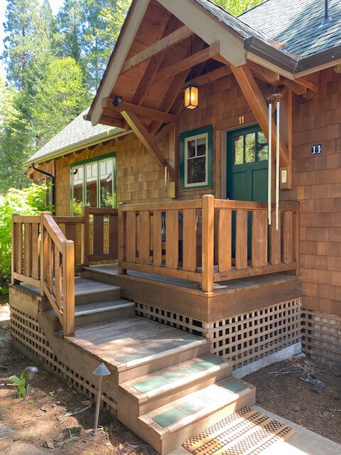 Riverfront Bliss at the Ouzel Nest Cabin