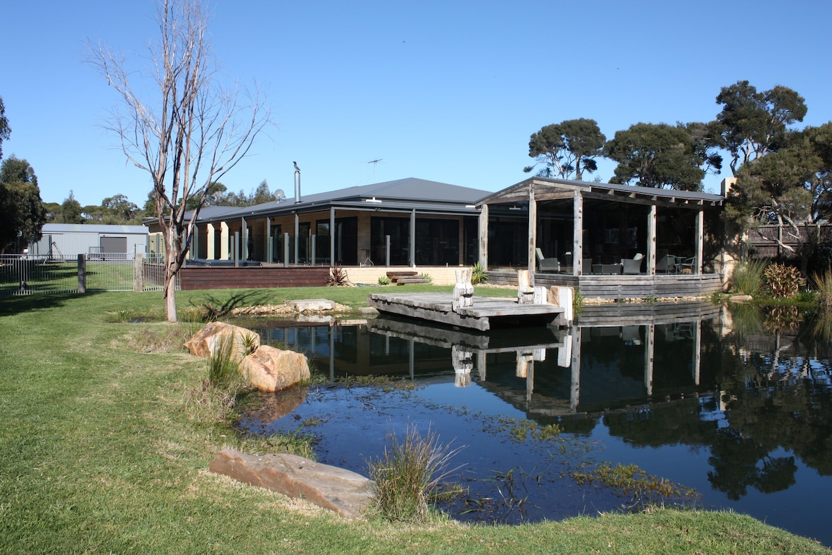 The GRAND -Phillip Island Luxury Accommodation