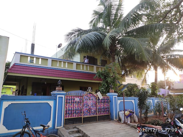 Tirupati的民宿