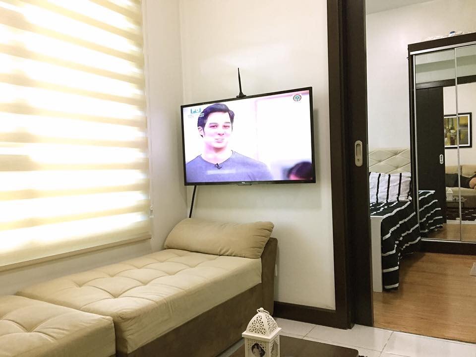 带无线网络的舒适家具齐全的1卧室曼哈顿（ Mandaluyong ）