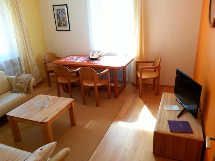 Haus Auerbach ， （ Bad Rippoldsau-Schapbach ） ， 80平方米的度假公寓， 2间卧室，最多4人