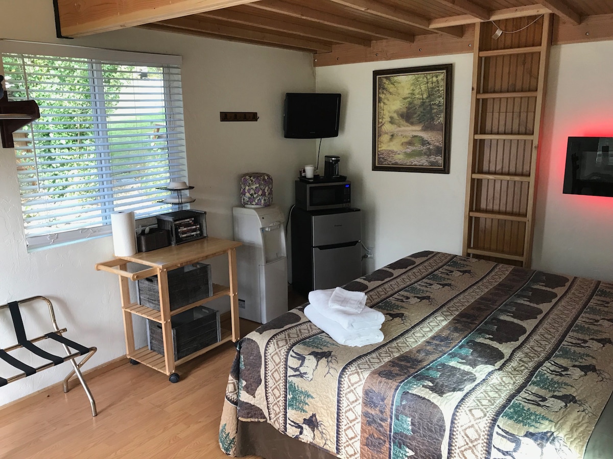 North Umpqua River King Cabin 15靠近火山口湖