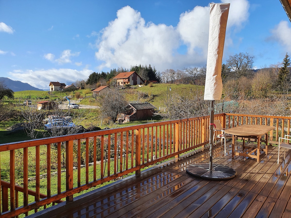 Maison de village ambiance chalet bois-4 ch-8 pers