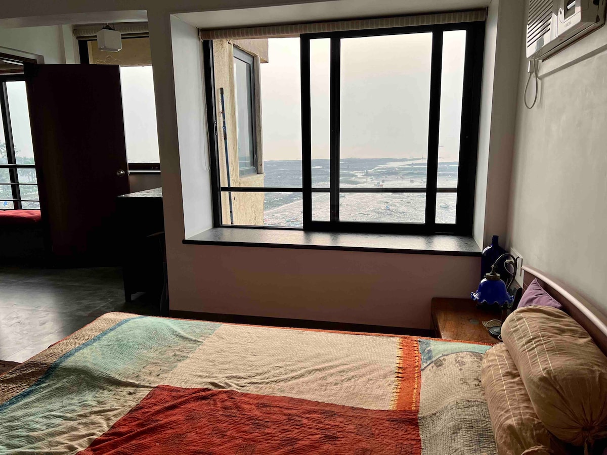 Sea facing Bandra room