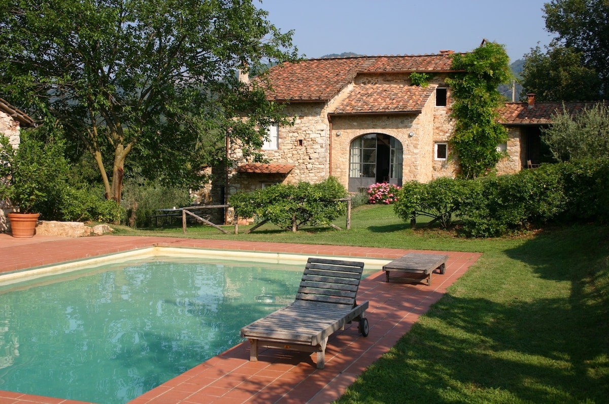 Beautiful house/villa, great views near Lucca/sea