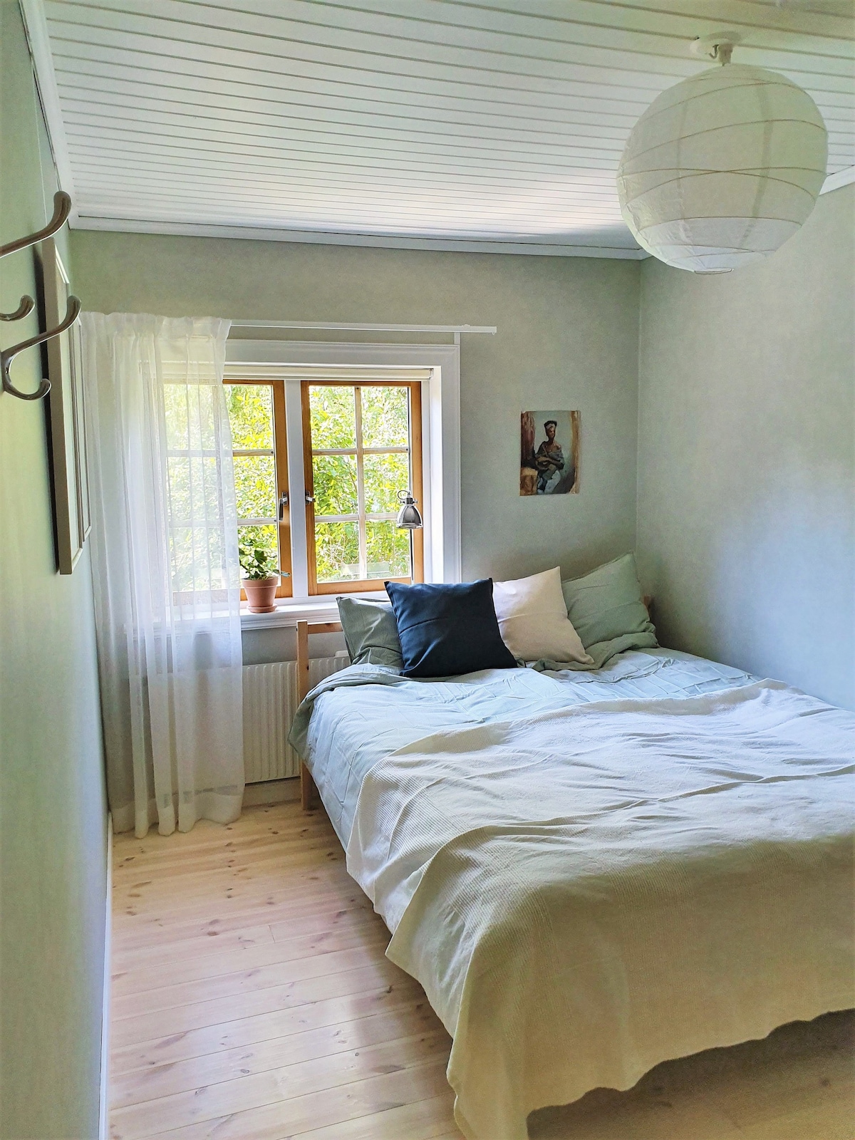 位于Öland市中心Isola Gård的客房