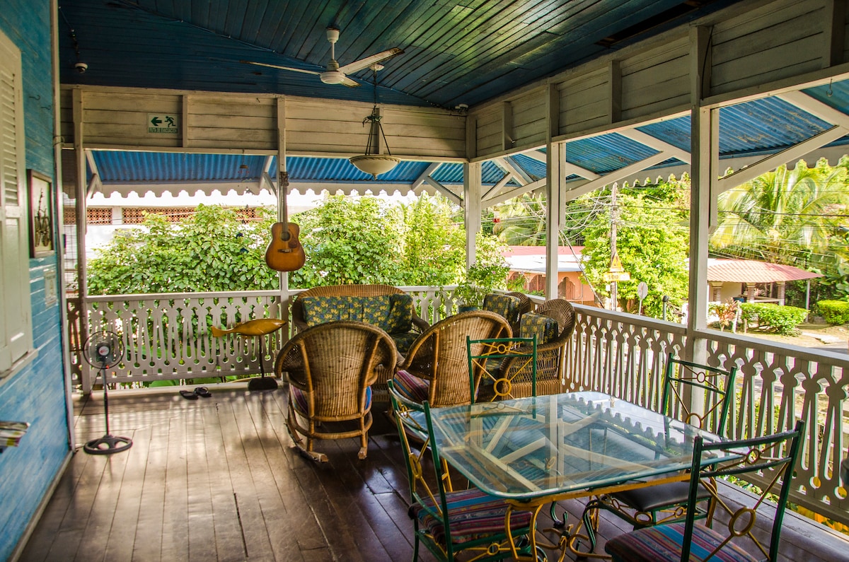 Habitacion en chalet tropical-La Guayana