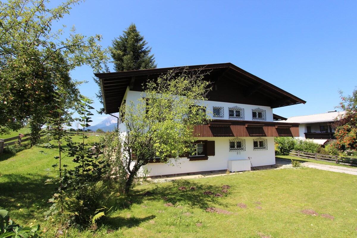 Spacious holiday home near the ski area