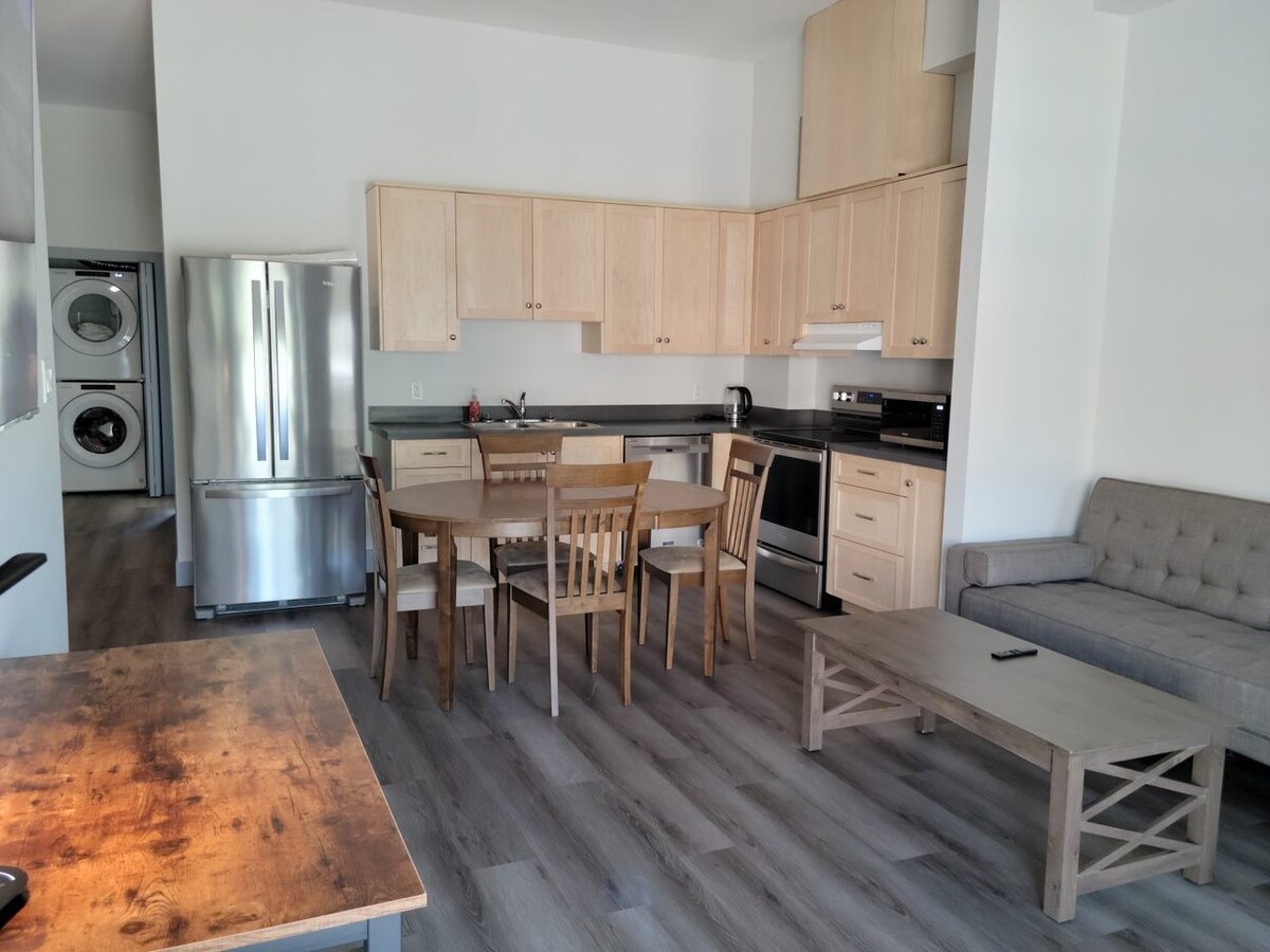Brand new apartment in downtown Trail