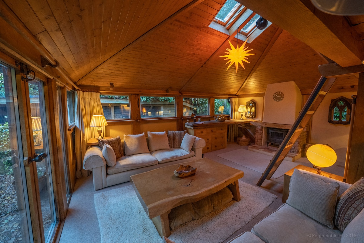 Romantic Oak Cabin Berkhamsted
