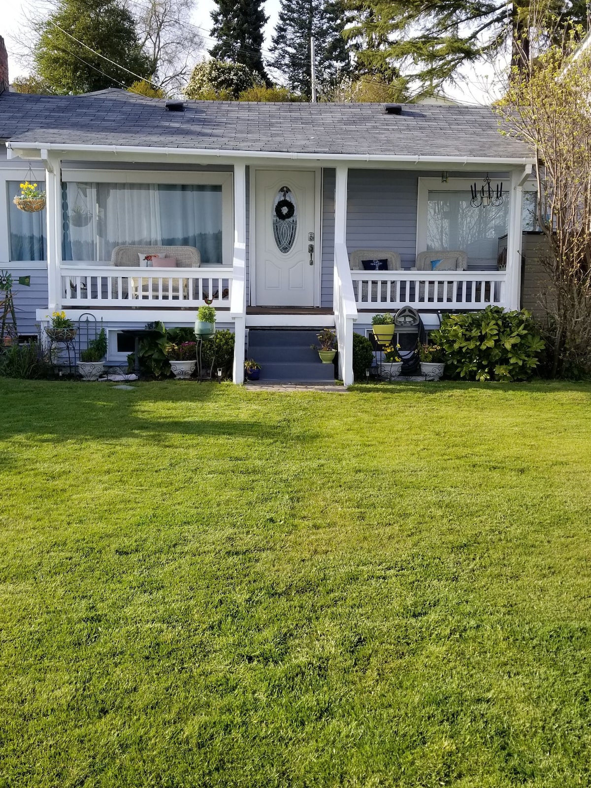 Gram 's Waterfront Cottage （位于马内特）