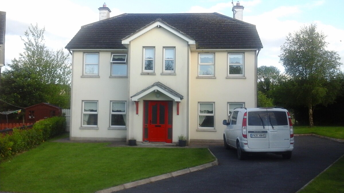 Connollys Castleblayney Holiday Home.