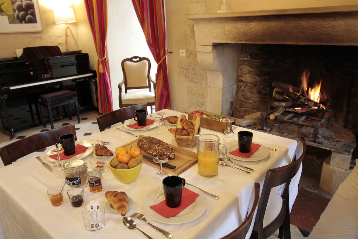 Côté-Serein - LA DAUPHINE - Chambre avec Balcon