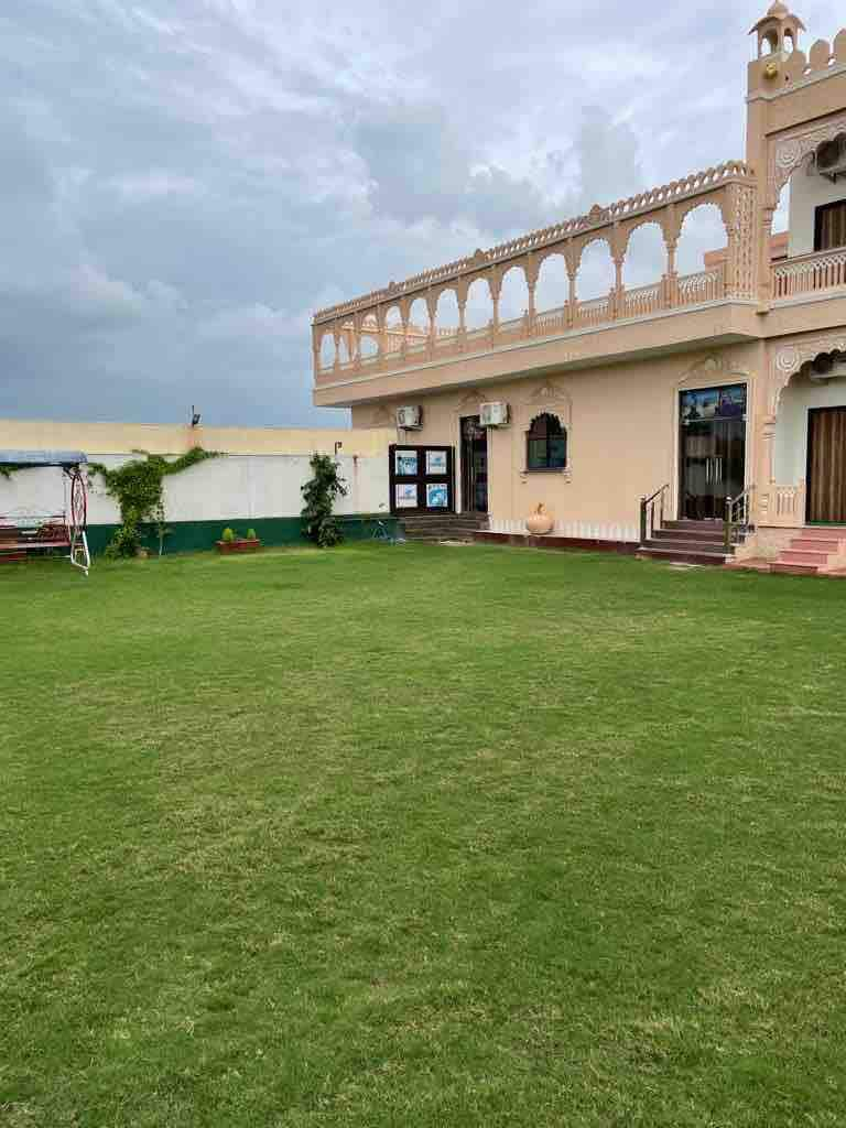 Chouhan palace Affordable stays with pool in Ajmer