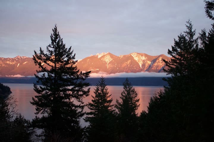 宝云岛（Bowen Island）的民宿