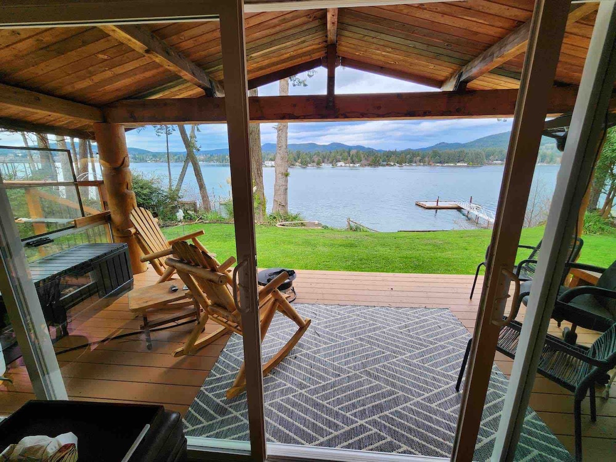 Waterfront Sea Haven East Sooke, house and suite.