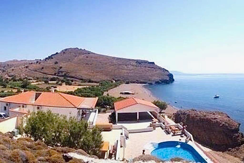 Filoxenia Retreat home with panoramic views