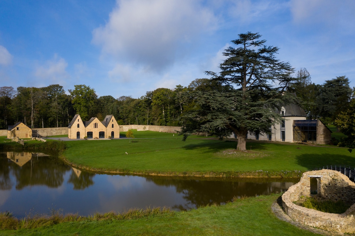 Chambre familiale au cœur d'un grand Domaine privé