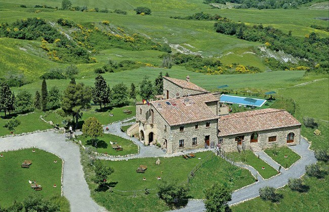 沃尔泰拉（ Volterra ）带景观和泳池的农舍房屋