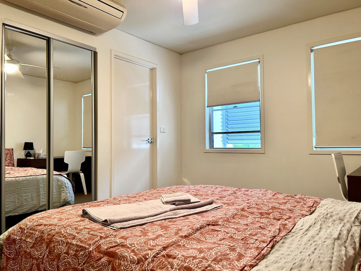 Private Room With Aircon and Attached Bathroom