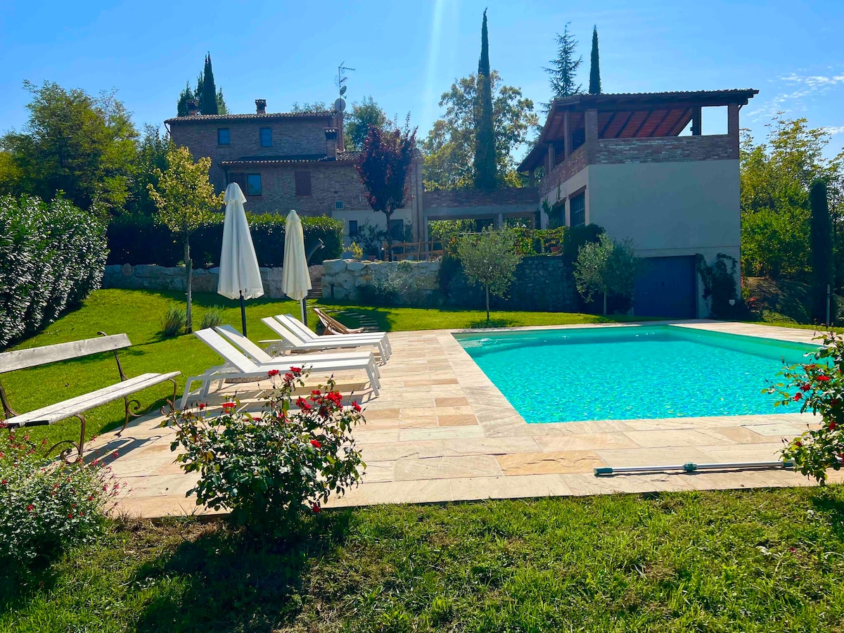 Villa sui colli Piacentini con Piscina e palestra