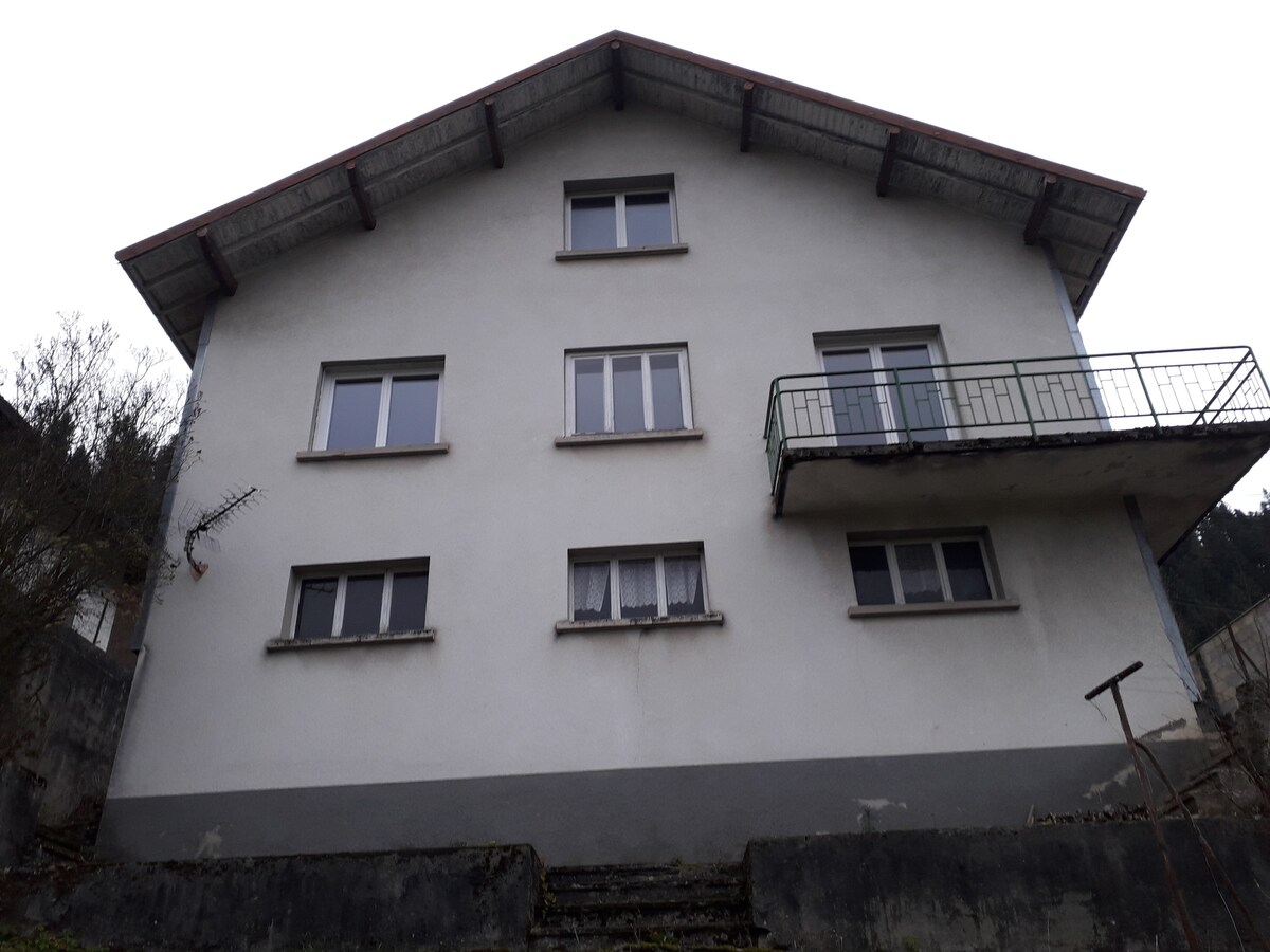 Maison  grand combe châteleu proche LE LOCLE 17KM