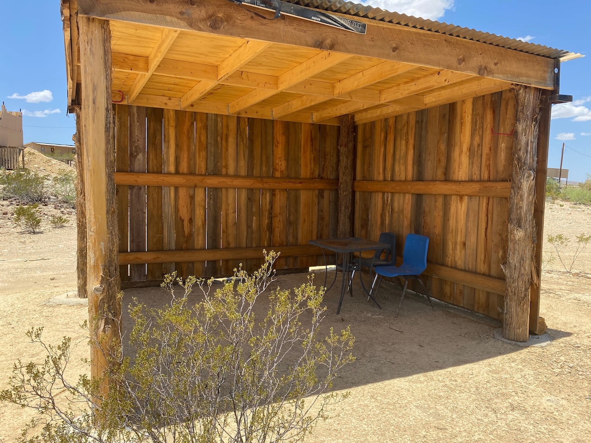 Terlingua Ghost Town有遮蔽的露营地， # 3