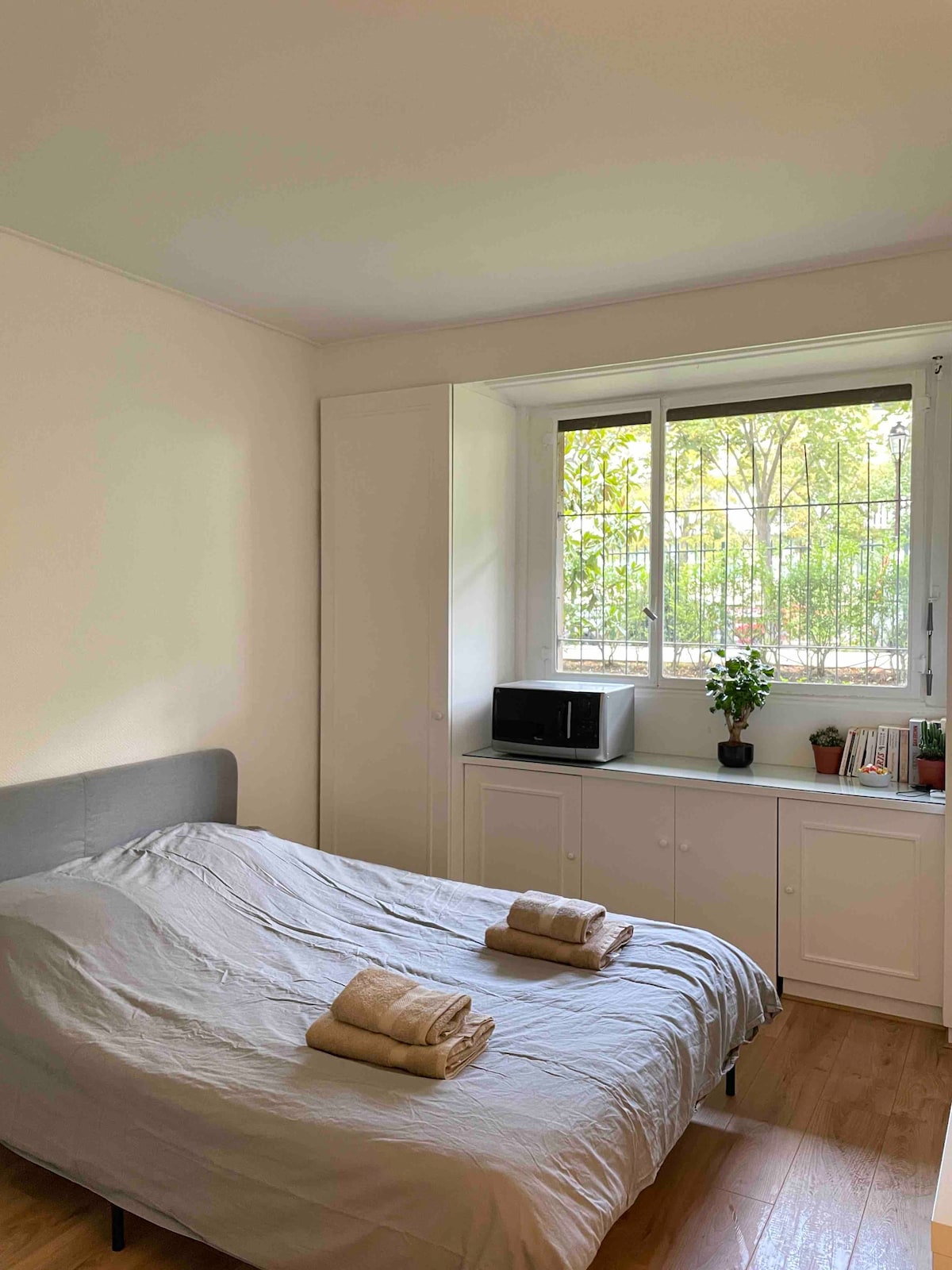 Cosy studio at Saint-Cloud close to Paris